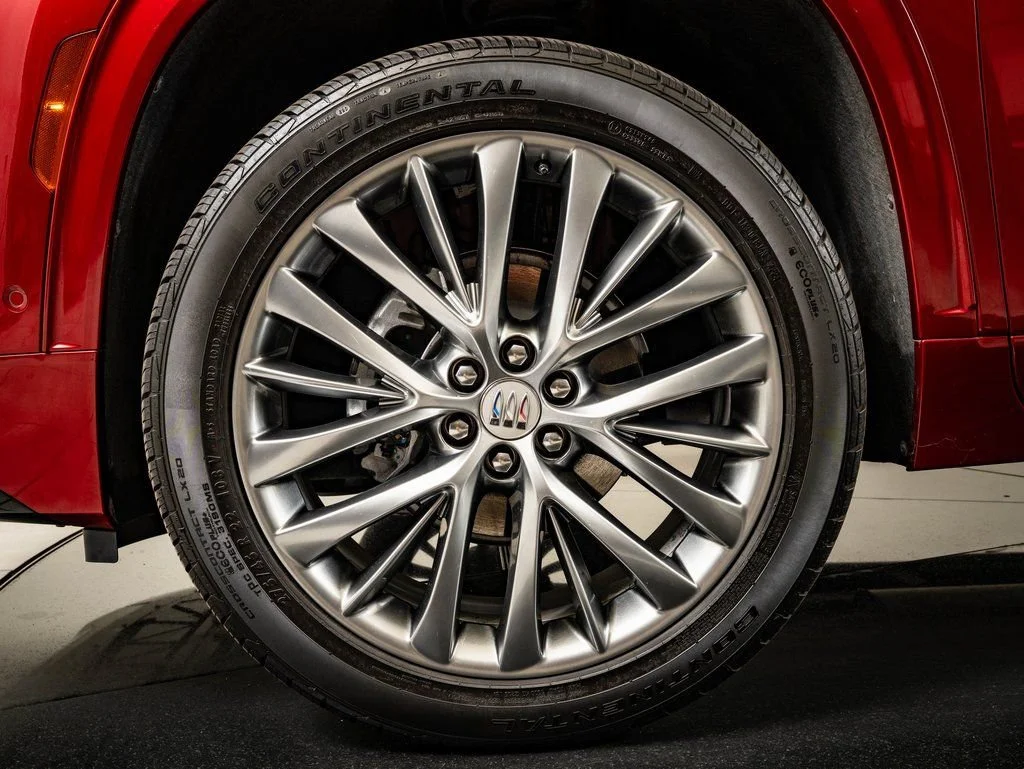 Used 2025 Cherry Red Tintcoat Buick Avenir image 13