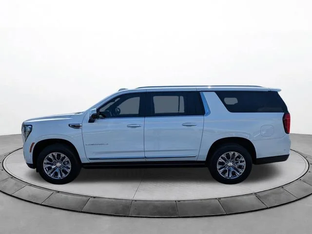 2026 GMC Yukon XL Denali - Photo 7