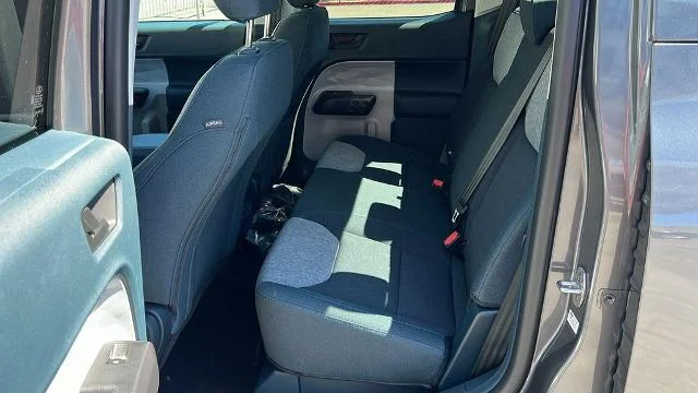 New 2026 Carbonized Gray Metallic Ford XLT image 33