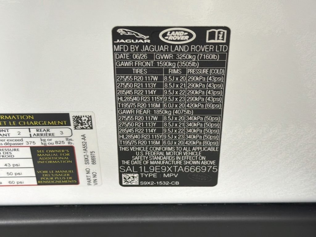 New 2026 Fuji White Land Rover Dynamic SE image 34