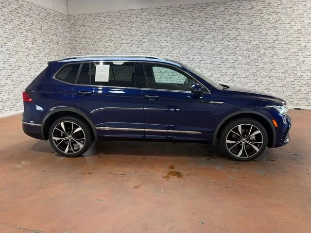 Used 2022 Blue Volkswagen 2.0T SEL R-Line image 5