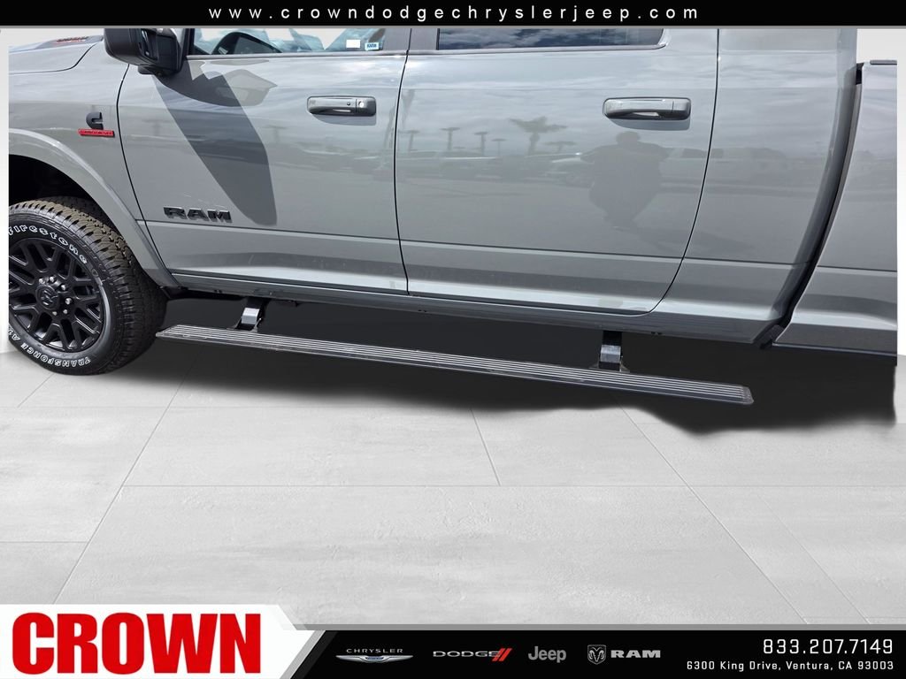 New 2026 Ceramic Gray Clear-Coat Exterior Paint RAM Limited image 10