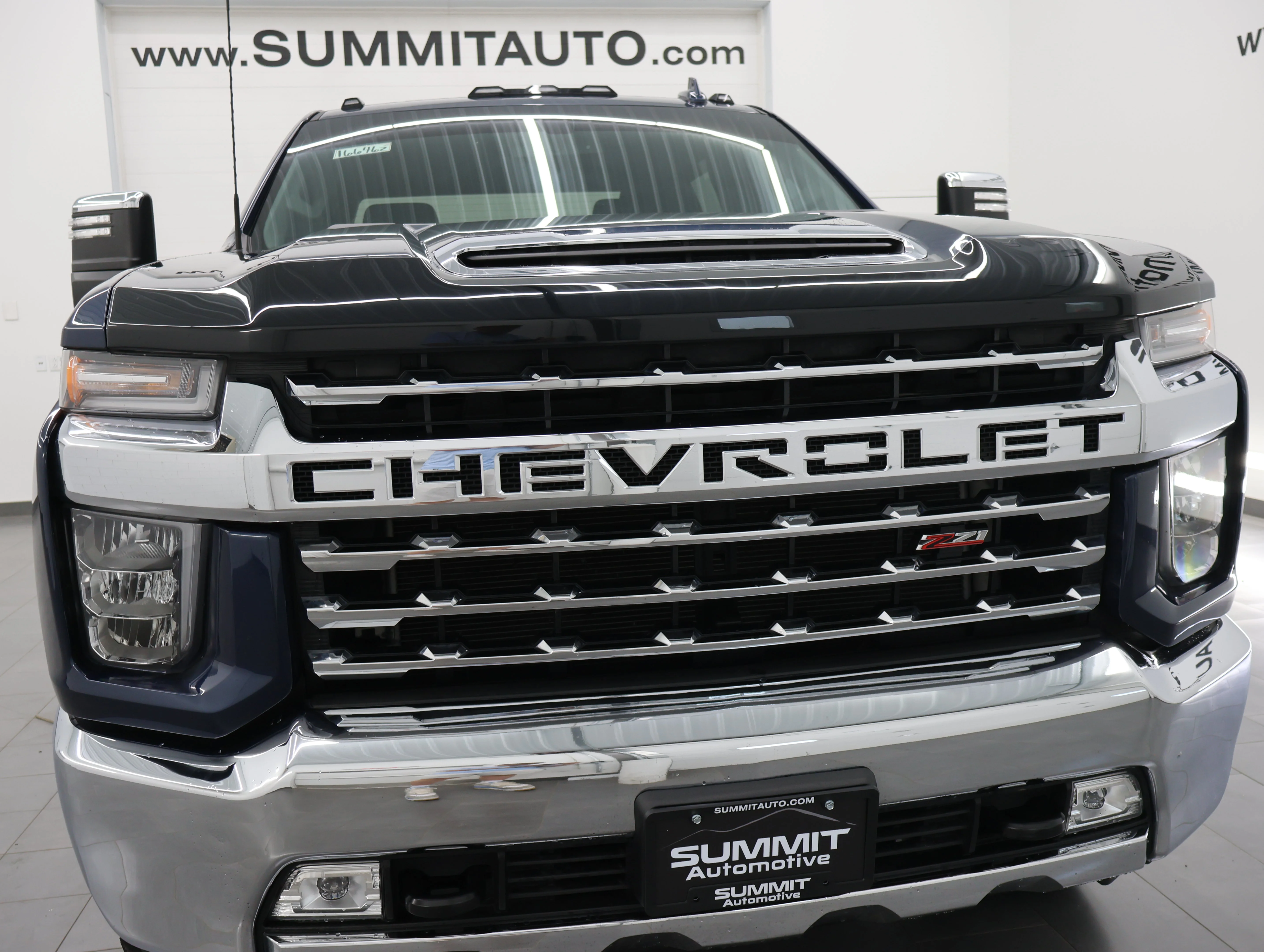 Used 2023 Northsky Blue Metallic Chevrolet LTZ image 23