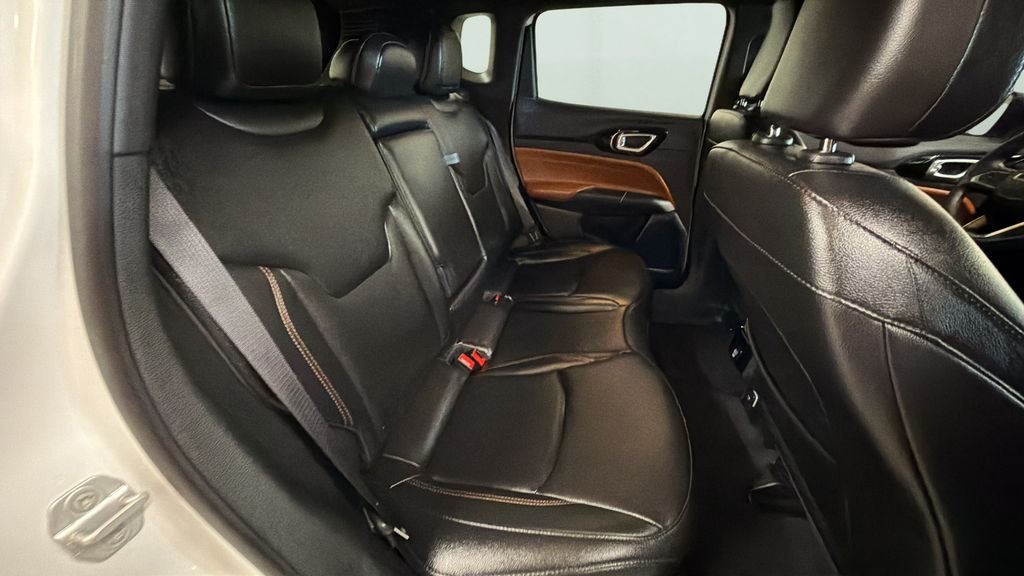 Used 2024 White Jeep Limited image 14