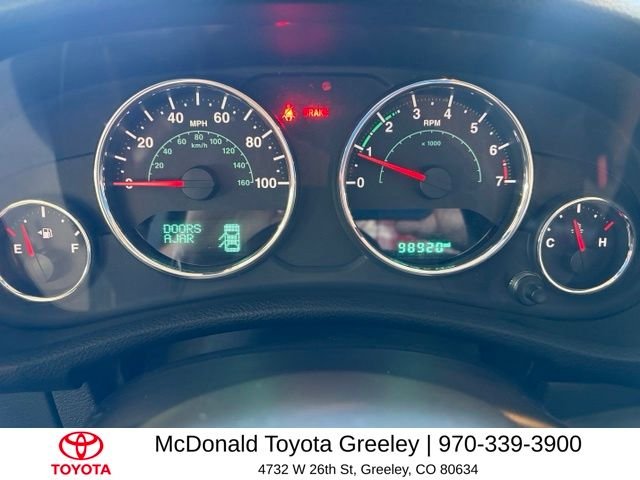 Used 2015 Green Jeep Unlimited Sahara image 11