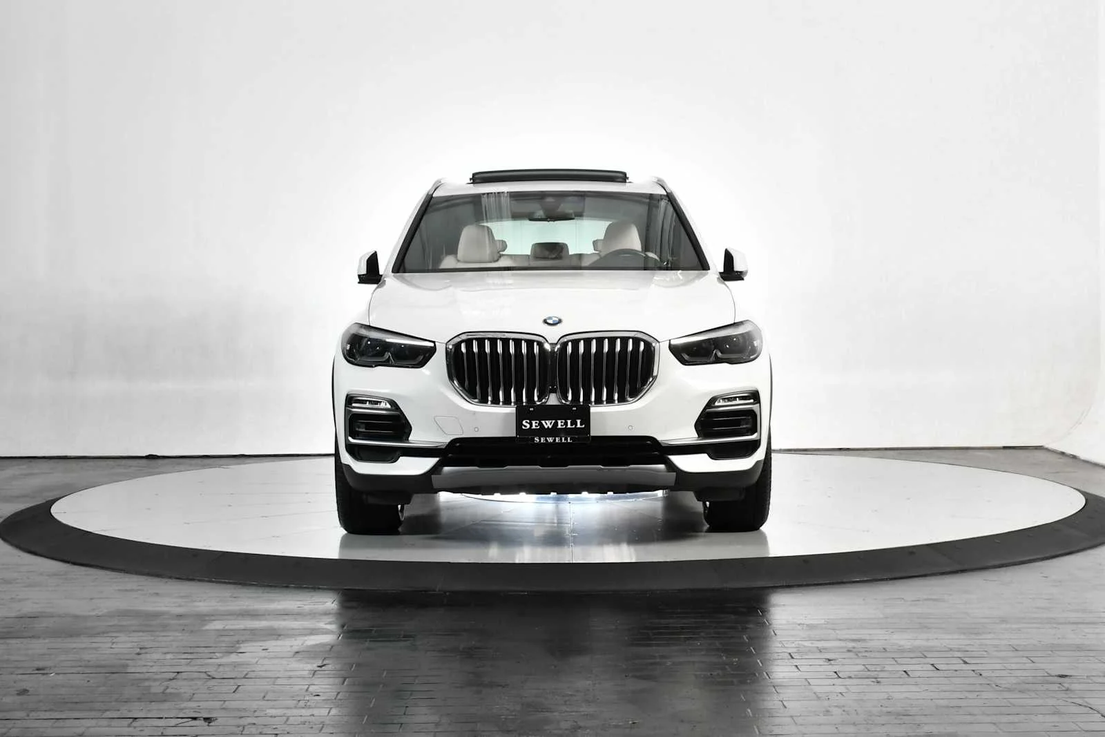 Used 2020 Alpine White BMW sDrive40i image 9