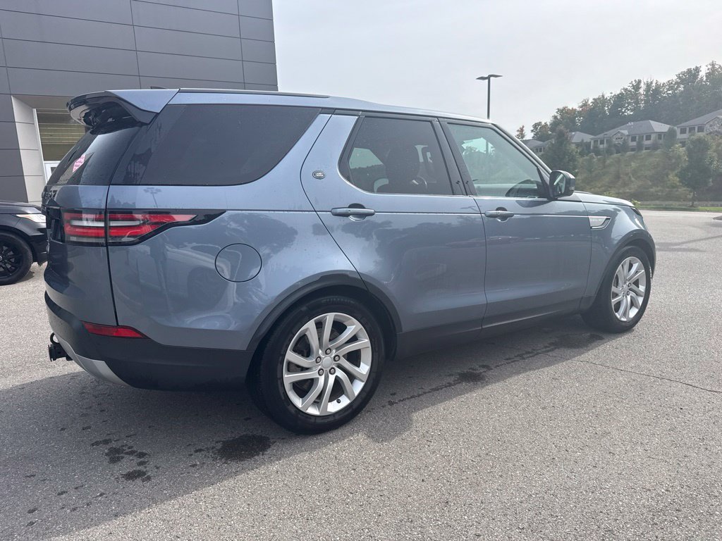 Used 2018 Byron Blue Metallic Land Rover HSE image 6