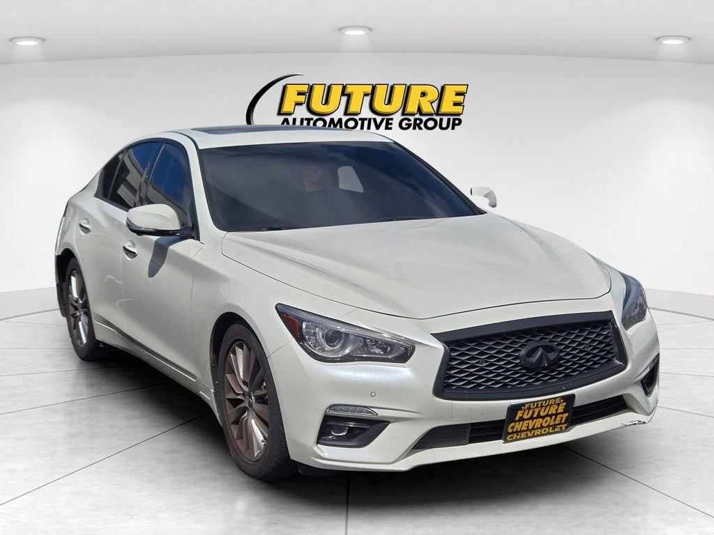 2023 INFINITI Q50 LUXE