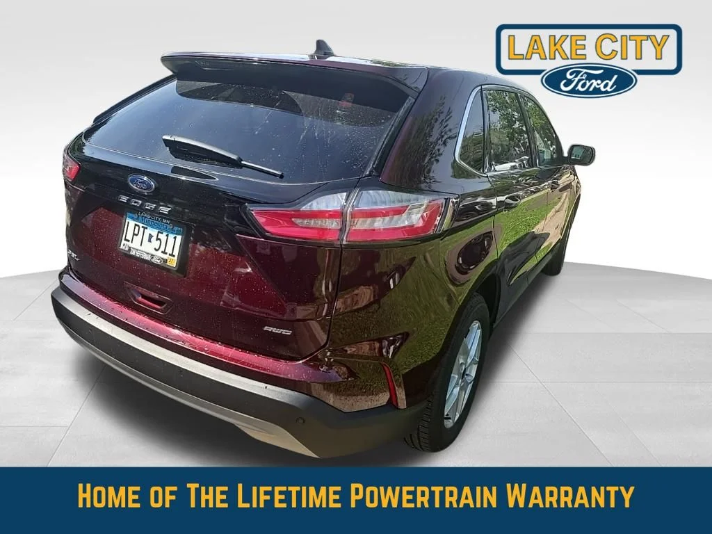 Used 2022 Burgundy Velvet Metallic Tinted Clearcoat Ford SEL image 6