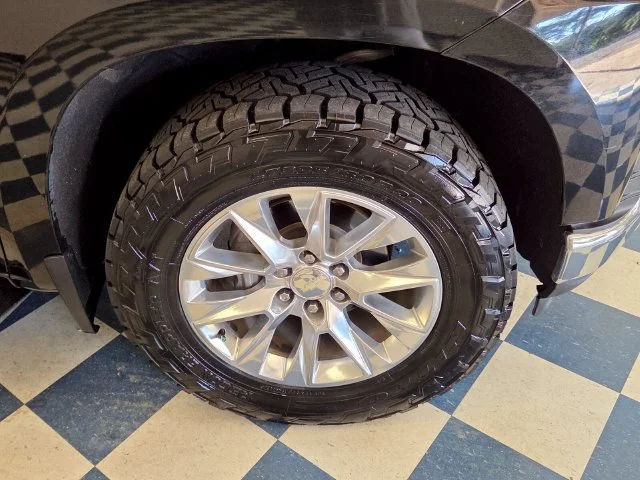 Used 2019 BLACK Chevrolet LTZ image 8
