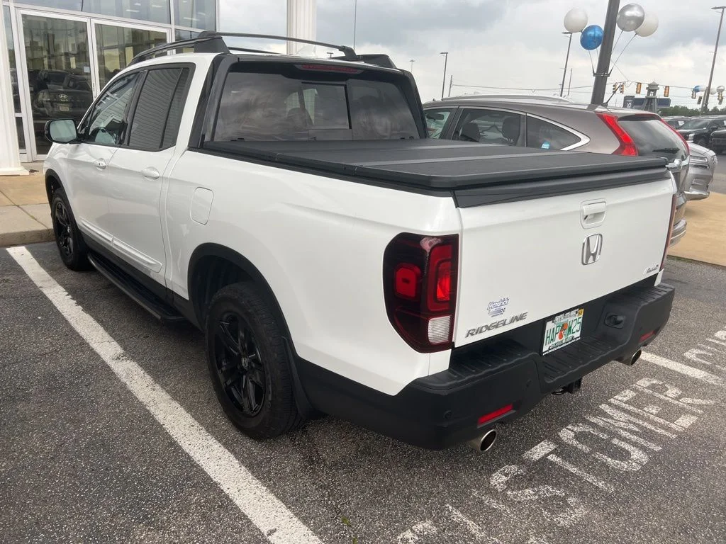 Used 2021  Honda Black Edition image 3