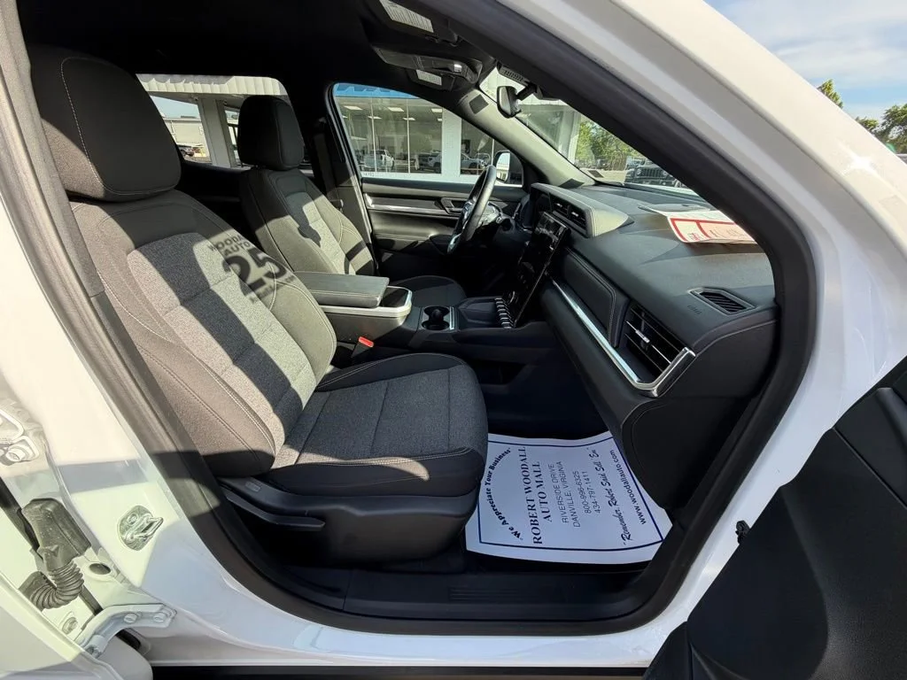 Used 2025 Summit White GMC Elevation image 12