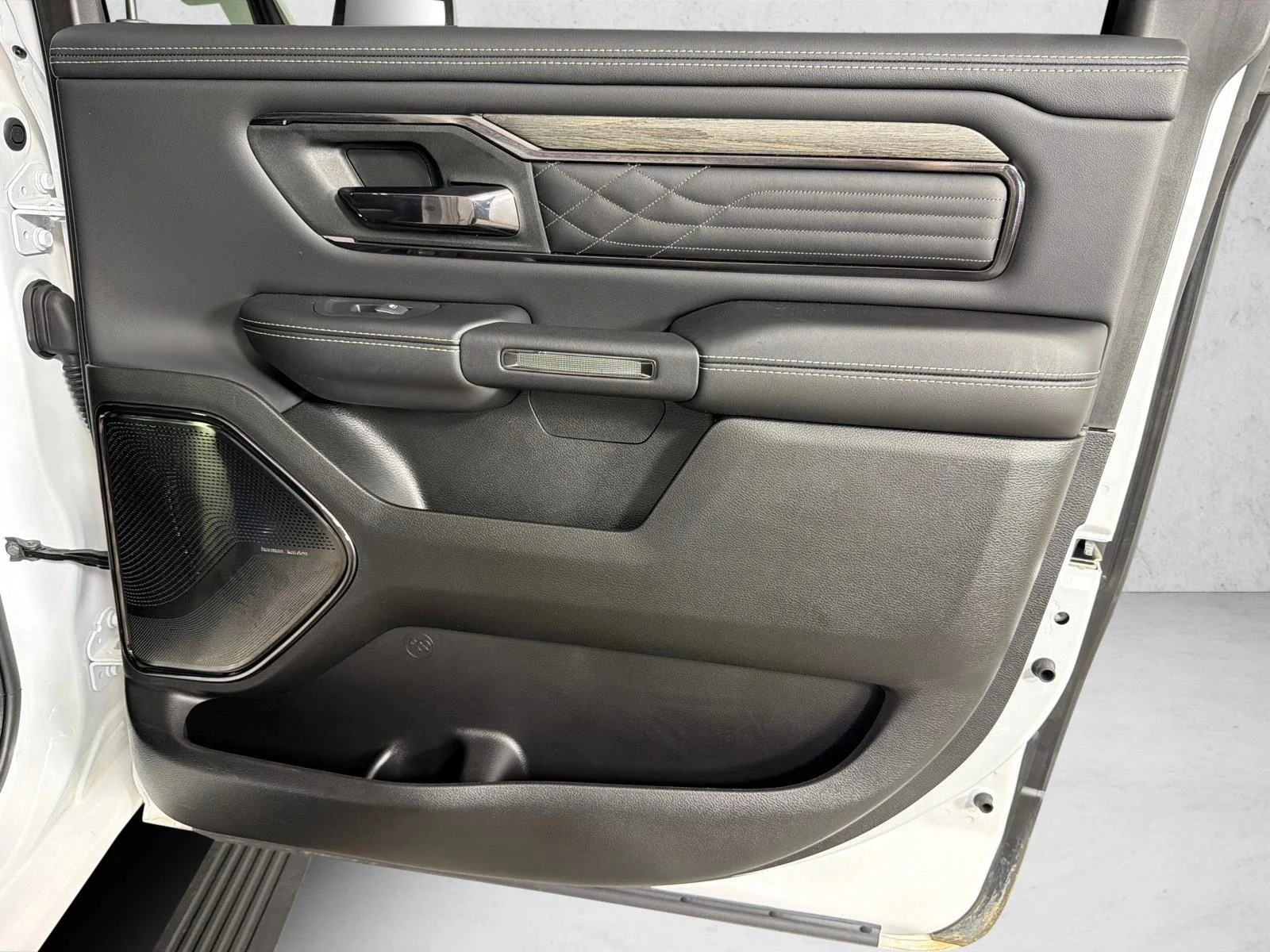 Used 2025 White Ram Limited image 18