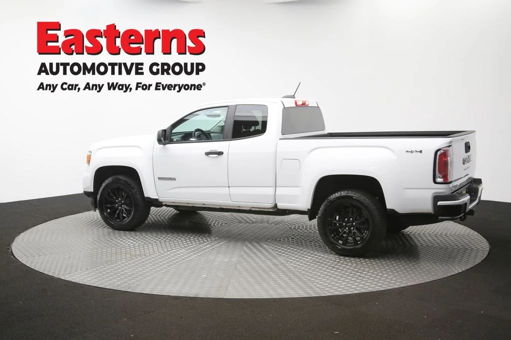 Used 2022 White GMC Elevation Standard image 61