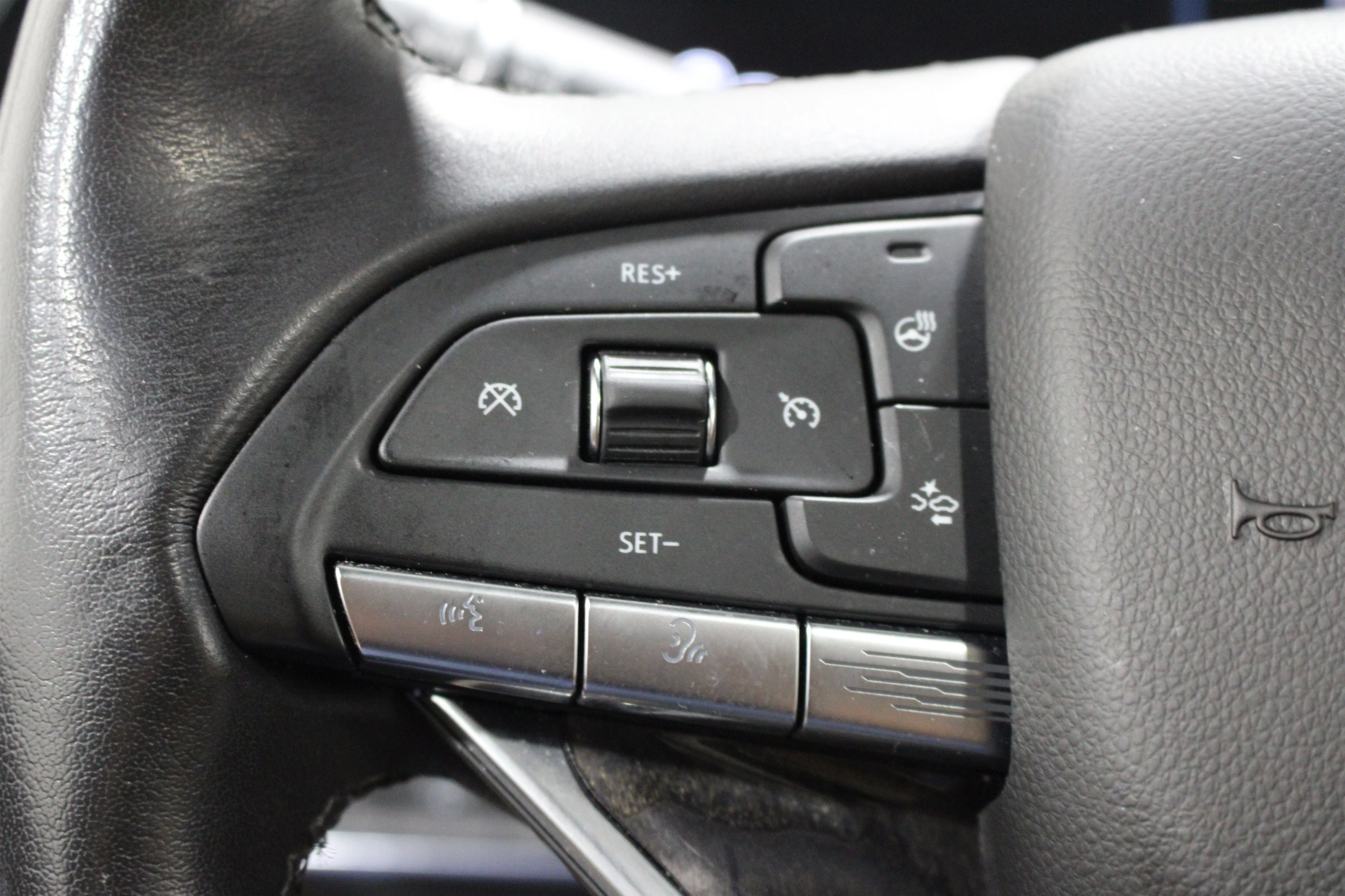2021 Cadillac Escalade Premium Luxury - Photo 12