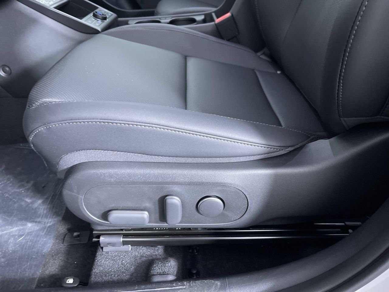 New 2026 Cyber Gray Metallic Hyundai Limited AWD image 23