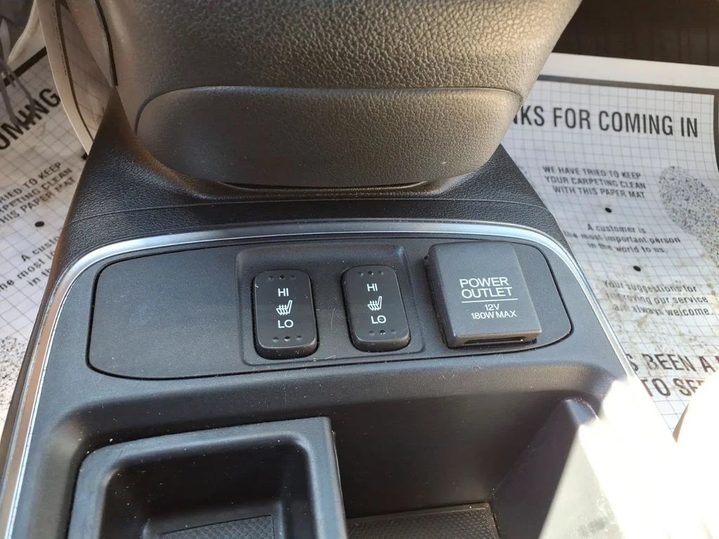Used 2016 White Honda Touring image 37
