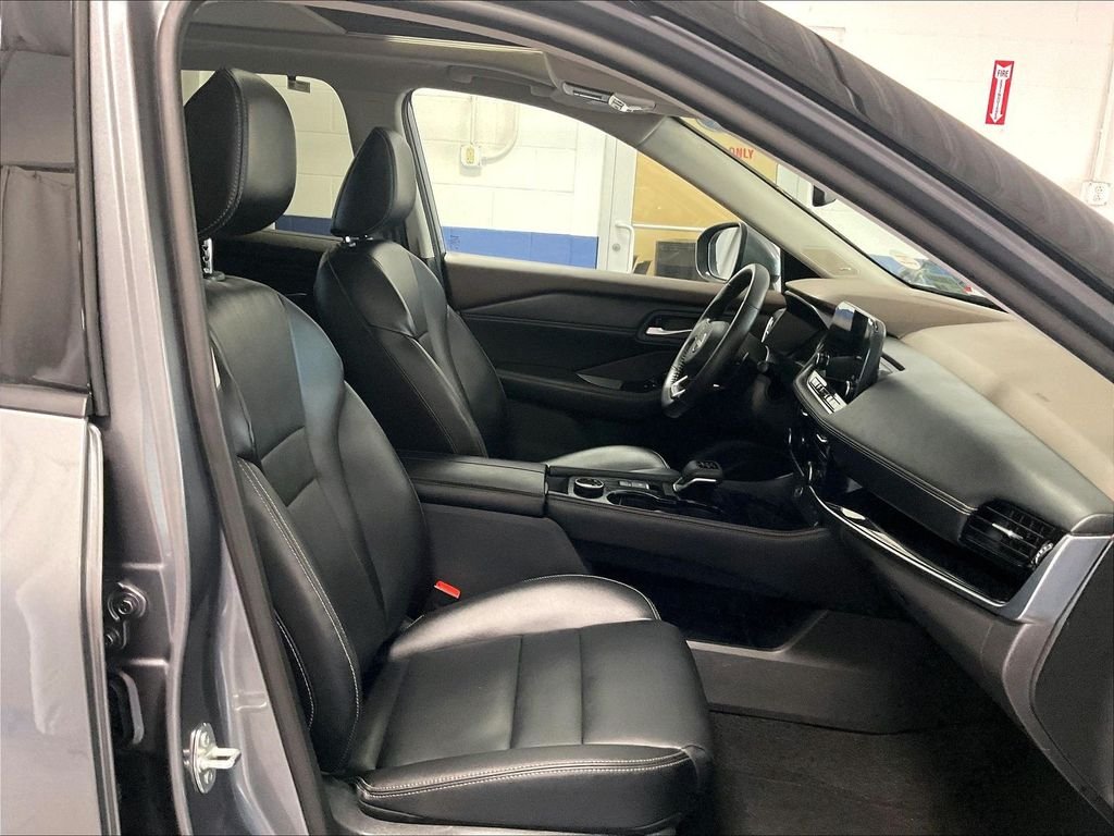 Certified Used 2023 Gray Nissan SL image 10