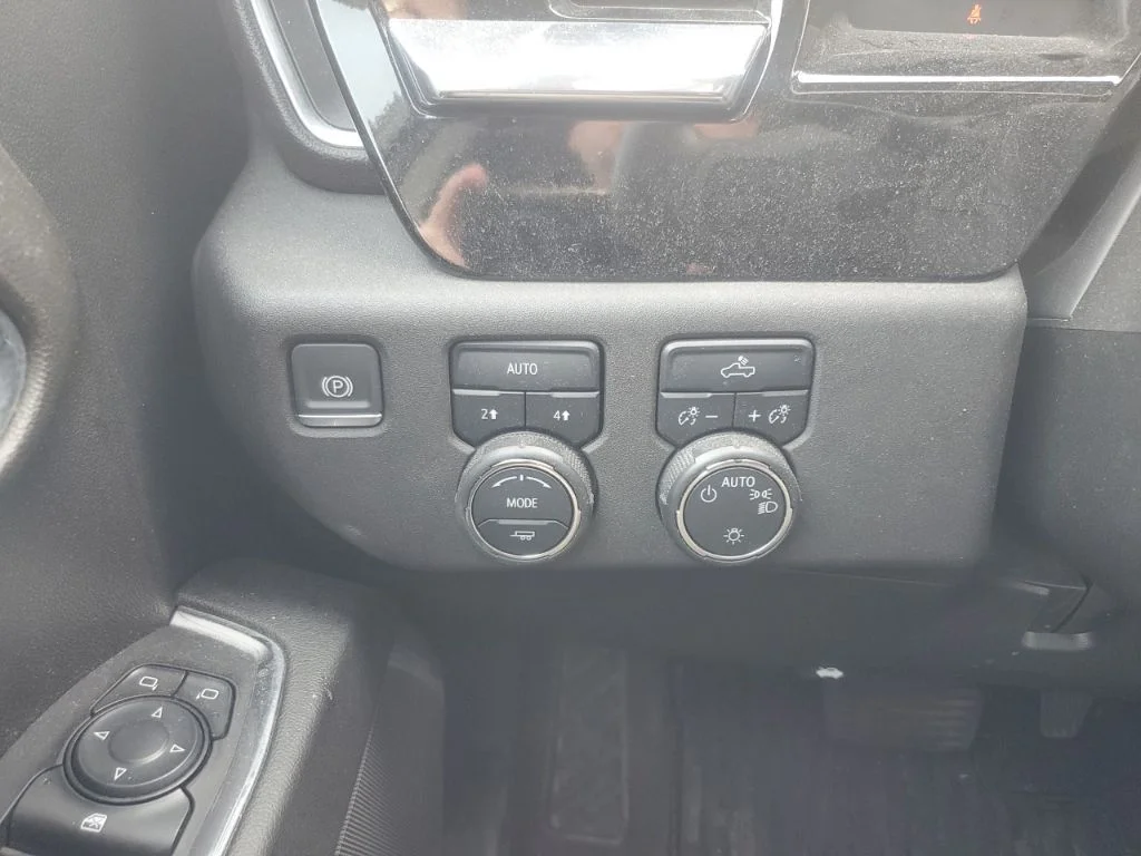 Used 2024 Black Chevrolet LT image 25