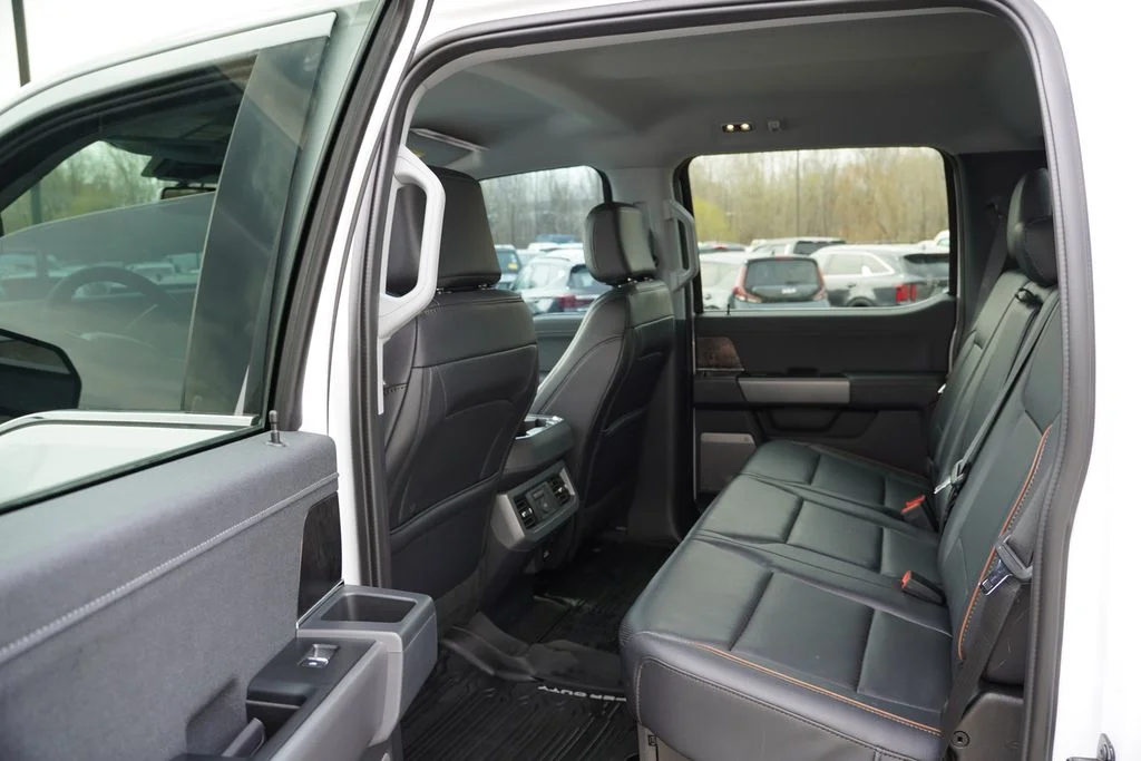 Used 2026 Oxford White Ford Lariat image 18