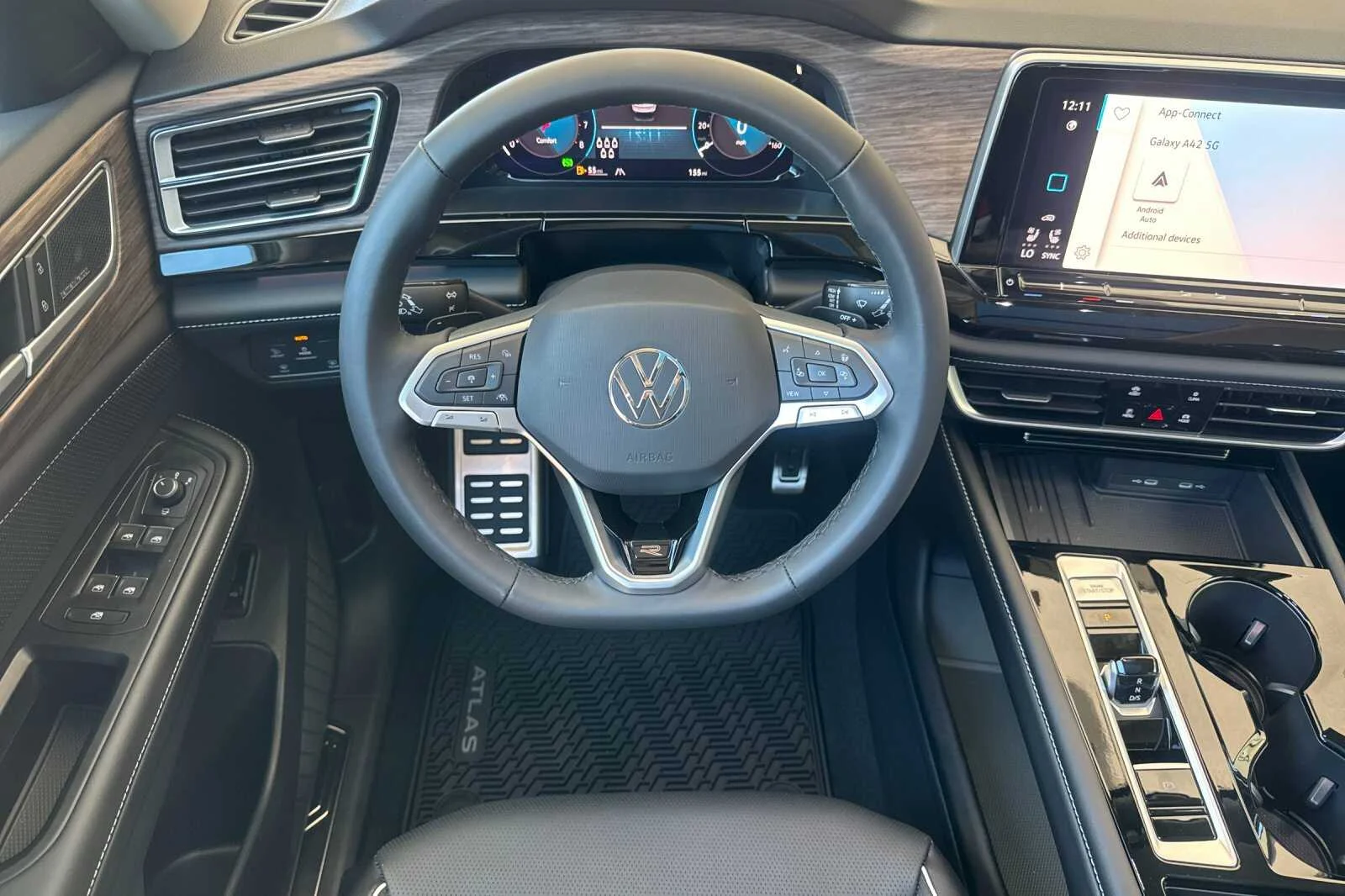 New 2026 White Volkswagen 2.0T SEL Premium R-Line image 14