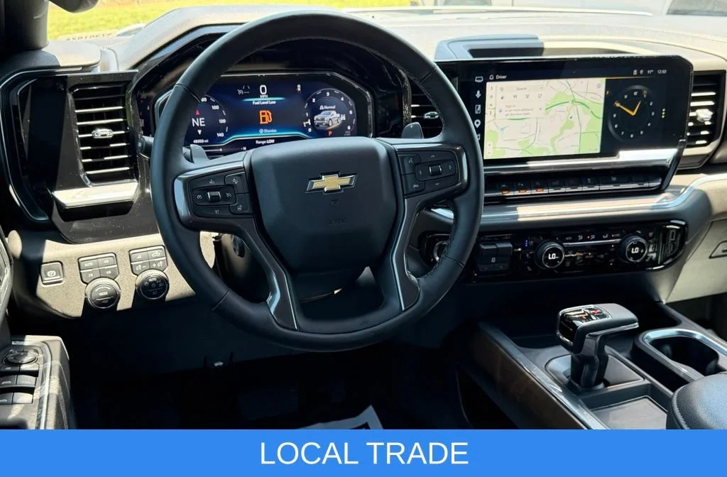 Used 2025 Iridescent Pearl Tricoat Chevrolet High Country image 6
