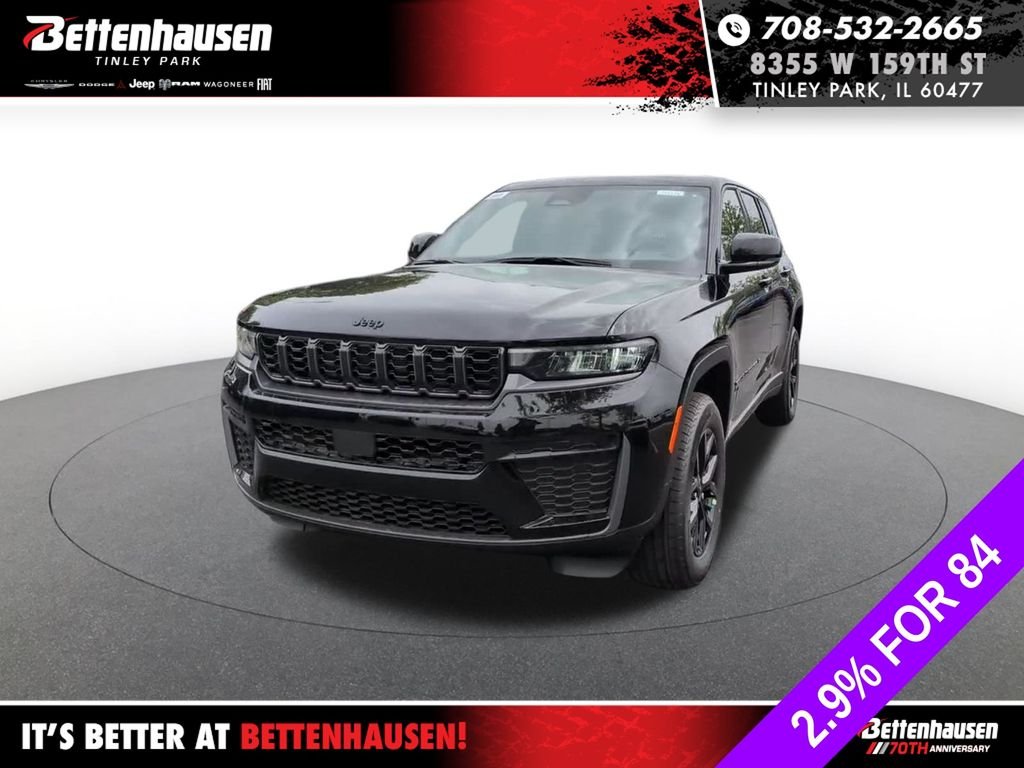 New 2026 Diamond Black Crystal Pearl-Coat Exterior Paint Jeep Laredo image 16