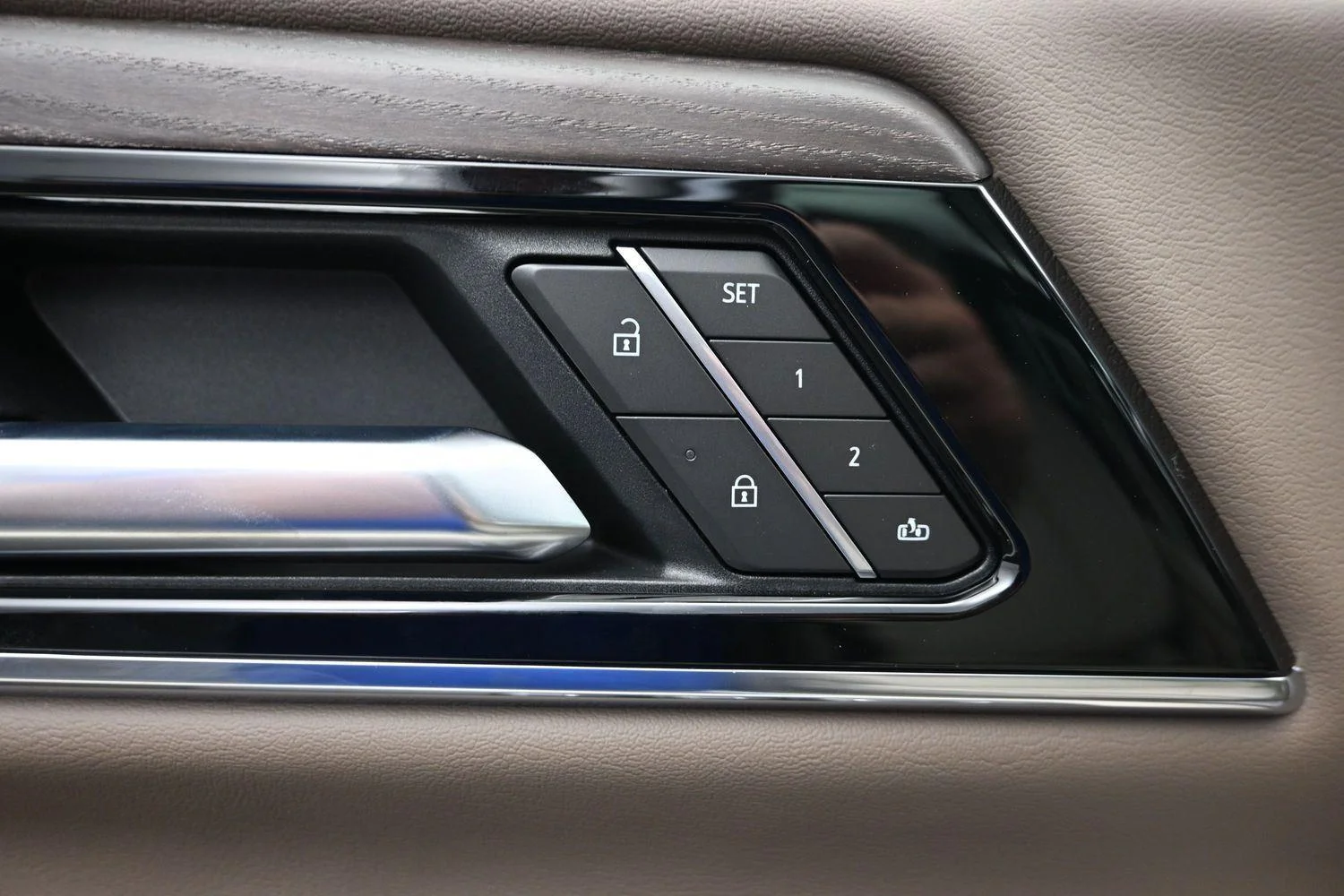 New 2026 Glacier White Tricoat GMC Denali image 27