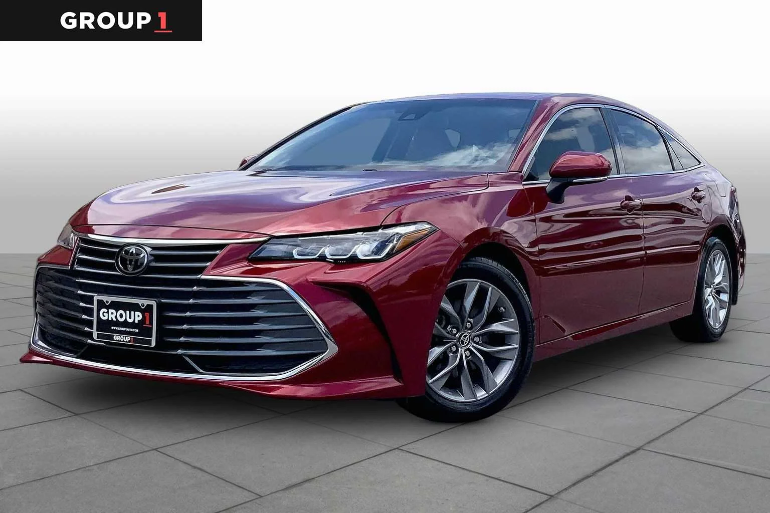2019 Toyota Avalon XSE's photo