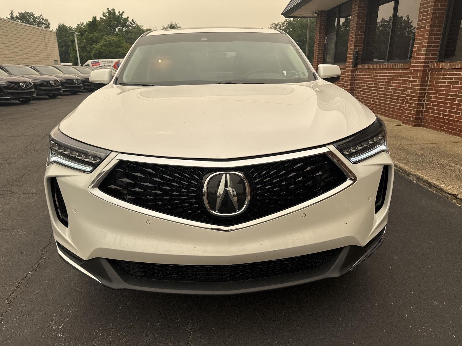 Used 2024 Platinum White Pearl Acura w/Technology Package image 2