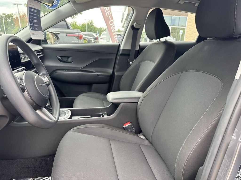 2026 Hyundai Kona SE - Photo 13