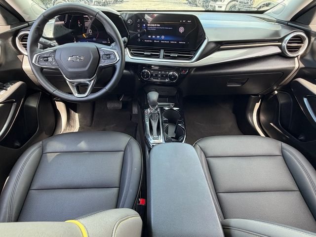 Used 2025 White Chevrolet ACTIV image 14