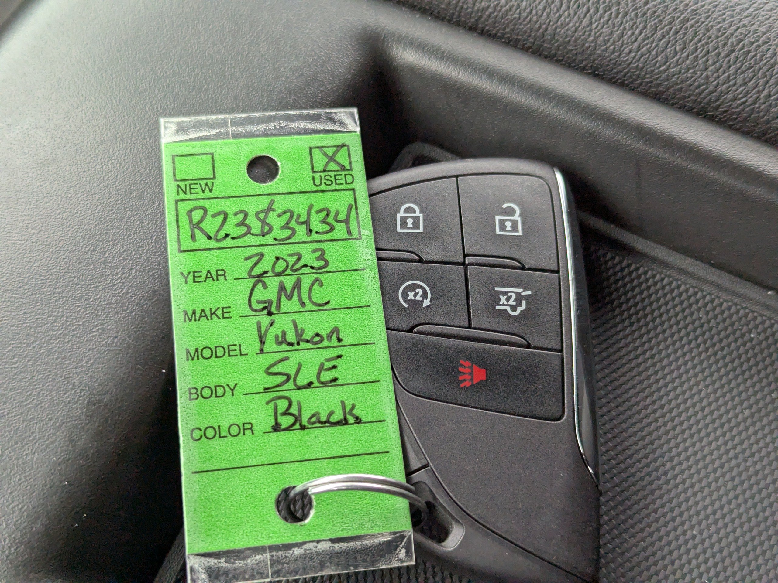 2023 GMC Yukon SLE - Photo 20