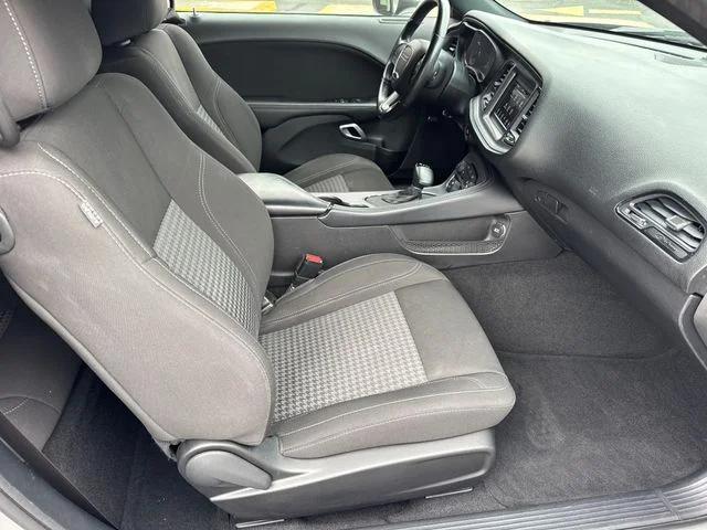 Used 2023 Destroyer Gray Clearcoat Dodge SXT image 14