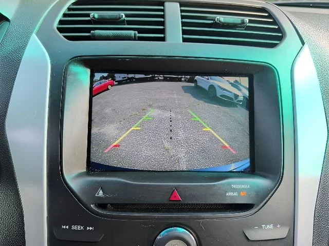 Used 2014 Blue Ford XLT image 22