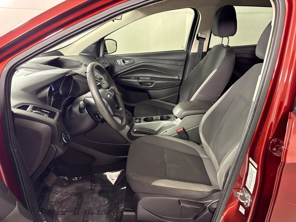 Used 2014 Red Ford S image 27