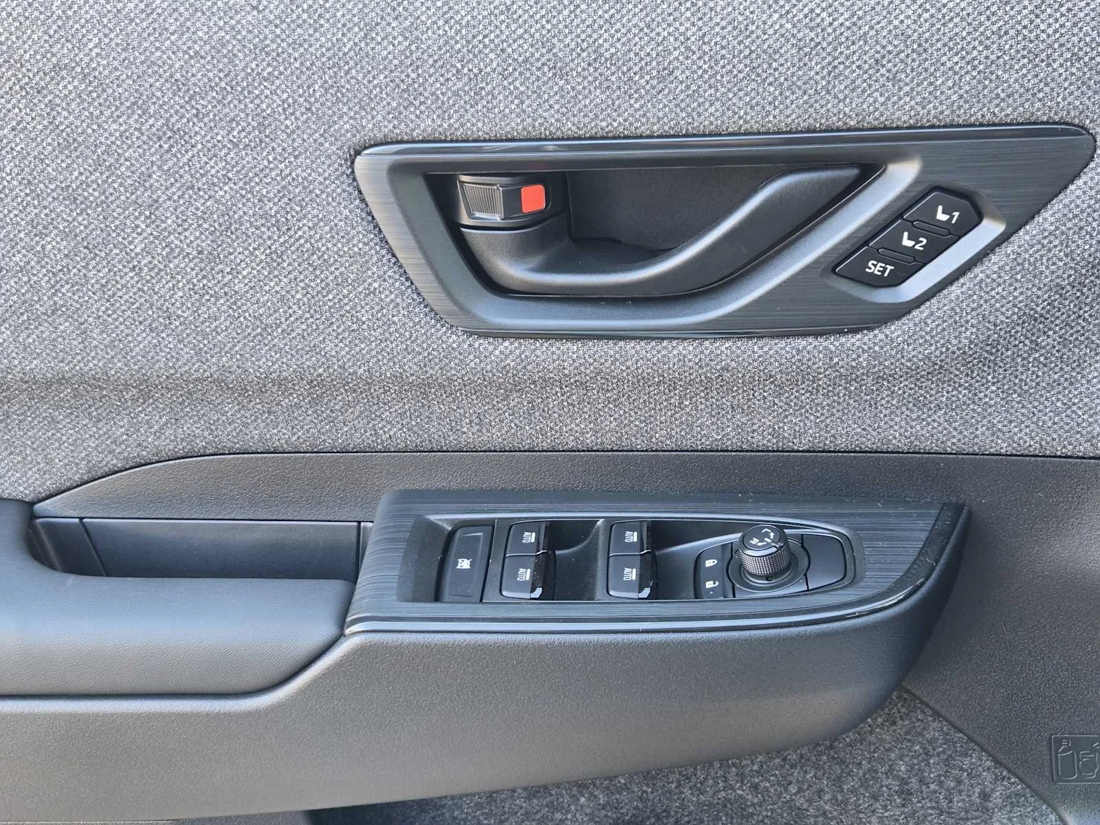 2026 Subaru Outback Limited - Photo 18