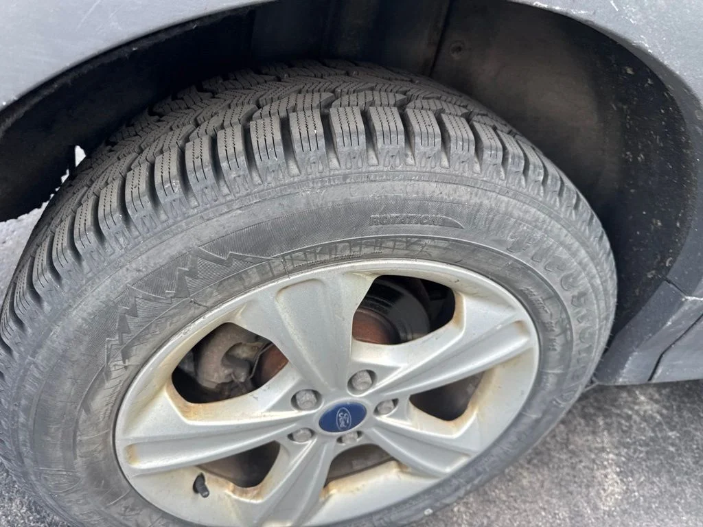 Used 2015 Tuxedo Black Ford SE image 12