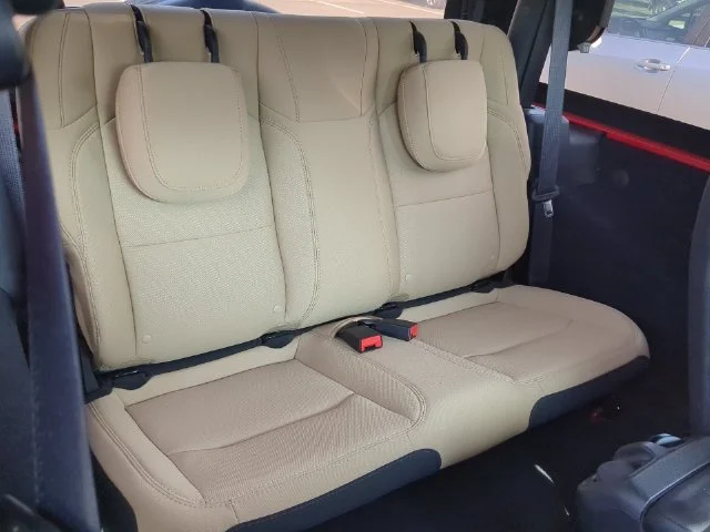 Used 2022 Red Jeep Sport S image 31
