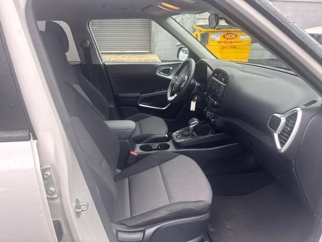 Used 2025 White Kia LX image 14