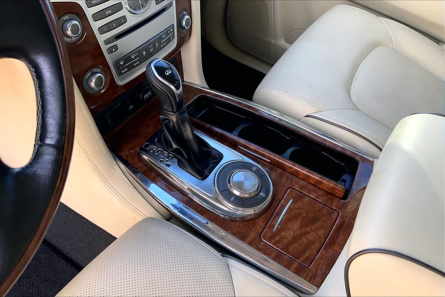 Used 2019 Moonstone White INFINITI LUXE image 17