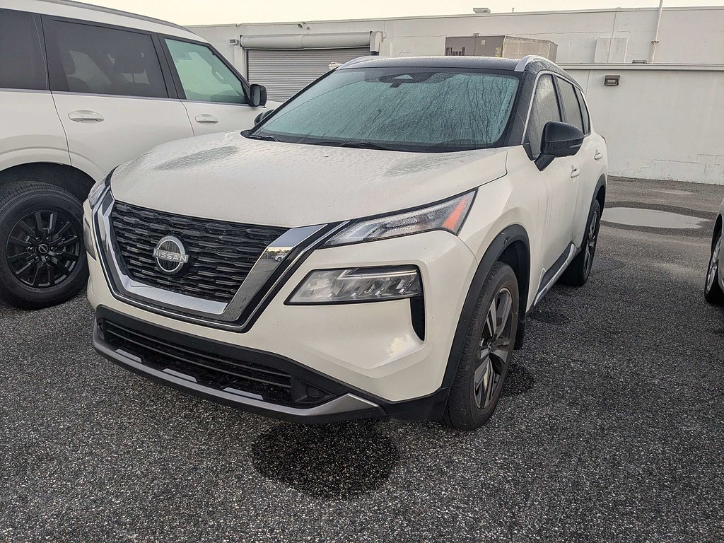 Certified Used 2023 Pearl White TriCoat/Super Black Nissan SL image 4
