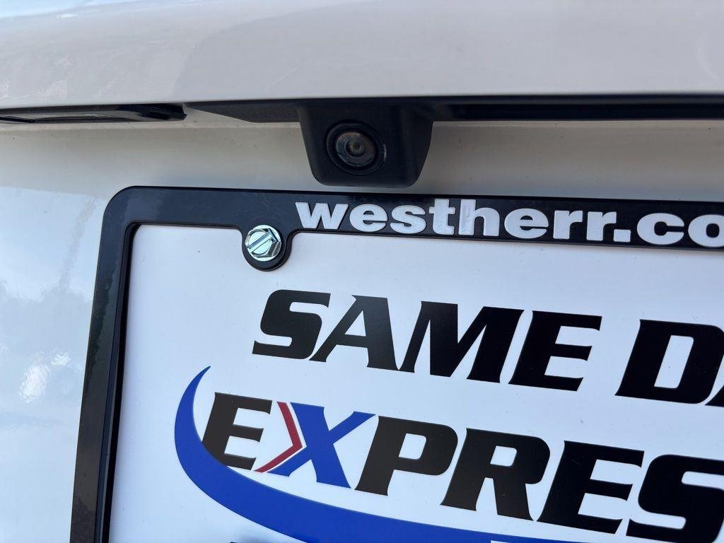 Used 2020 Summit White Chevrolet LT image 37