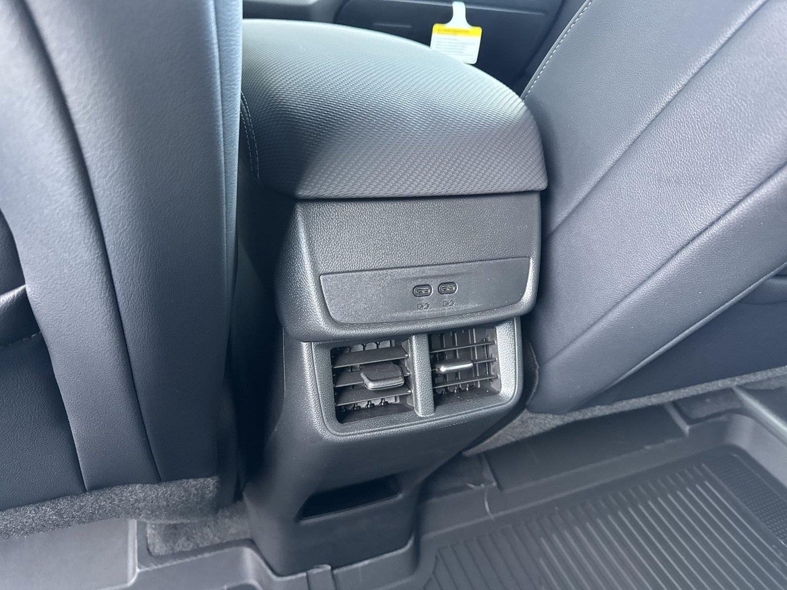 2027 Chevrolet Equinox LT - Photo 26