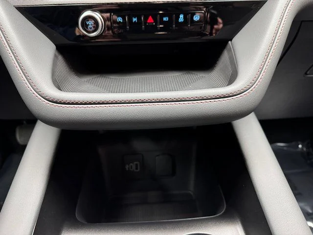 New 2026 Space White Metallic Ford Active image 19