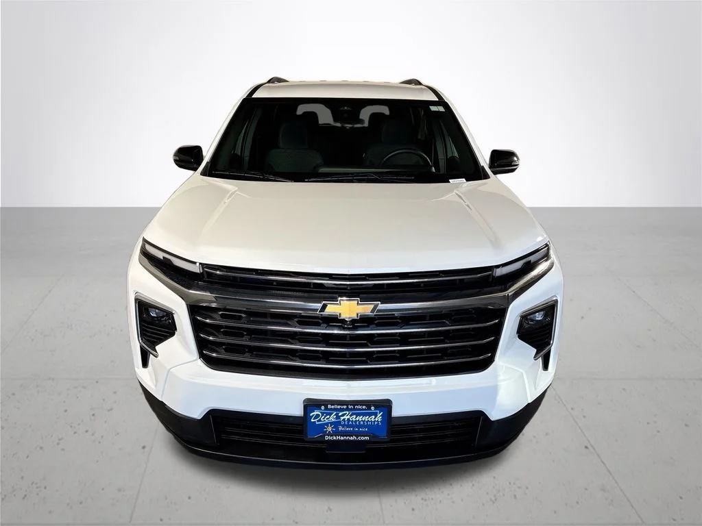 Used 2024 White Chevrolet LT image 3