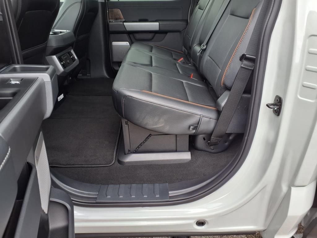 2025 Ford F-250 Super Duty Lariat - Photo 12