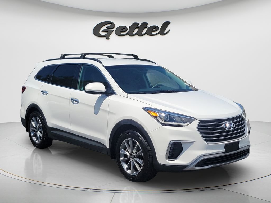 Used 2017 White Hyundai SE image 3