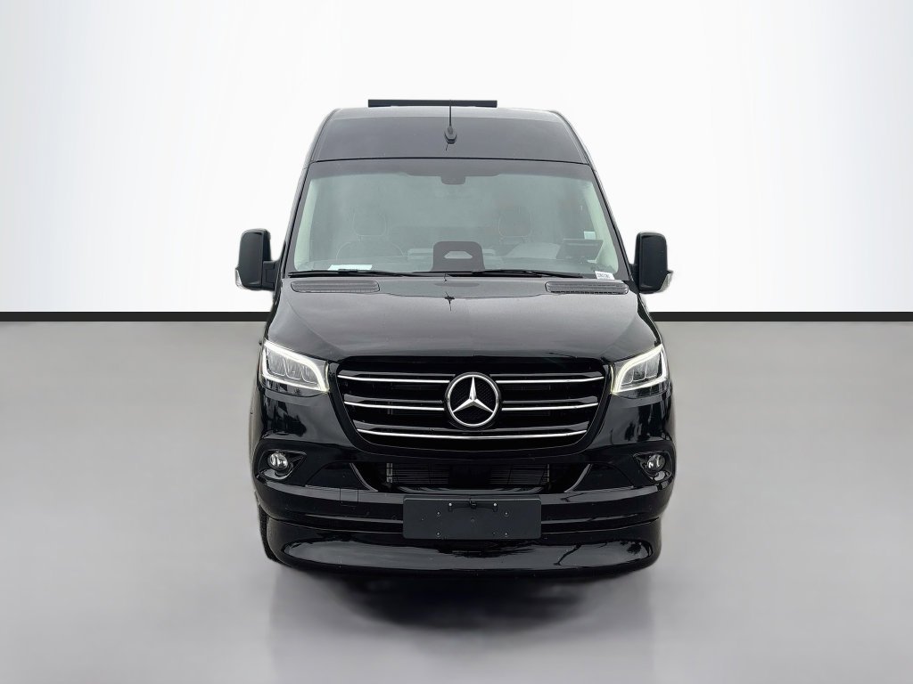 New 2026  Mercedes-Benz Midwest Business Class J Club image 2