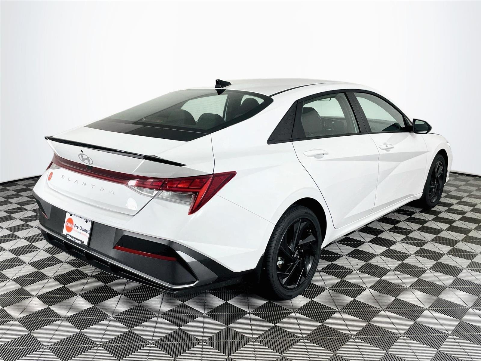 Used 2026 Serenity White Hyundai SEL Sport image 11
